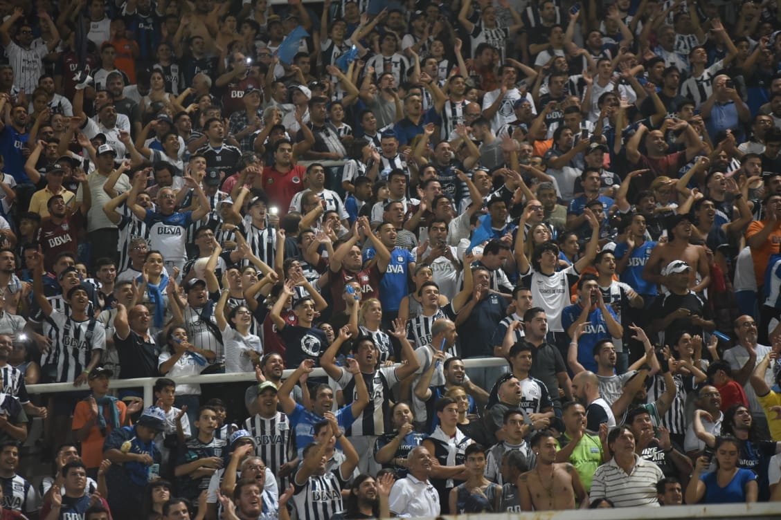 Talleres festejó en Córdoba y se lleva un 2-0 a Brasil. / Foto: Lucio Casalla ElDoce.tv