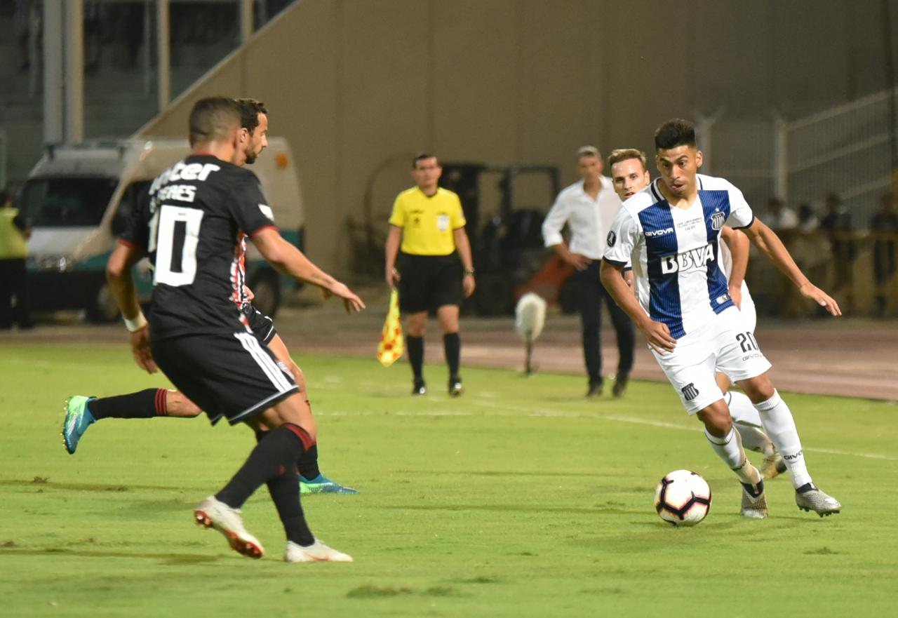 Talleres festejó en Córdoba y se lleva un 2-0 a Brasil. / Foto: Lucio Casalla ElDoce.tv