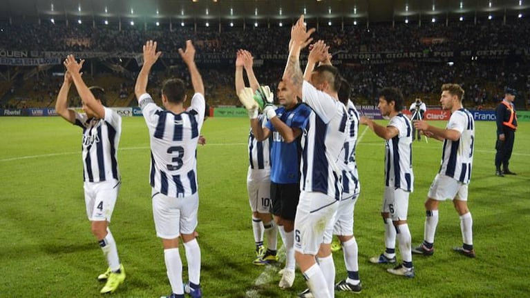 Talleres ganó, es puntero y espera