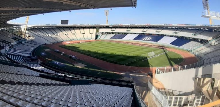 Talleres goleó 3 a 1 a Newell's en su debut