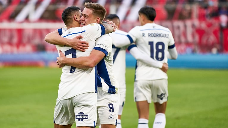 Talleres iguala 1-1 ante Independiente desde Avellaneda.