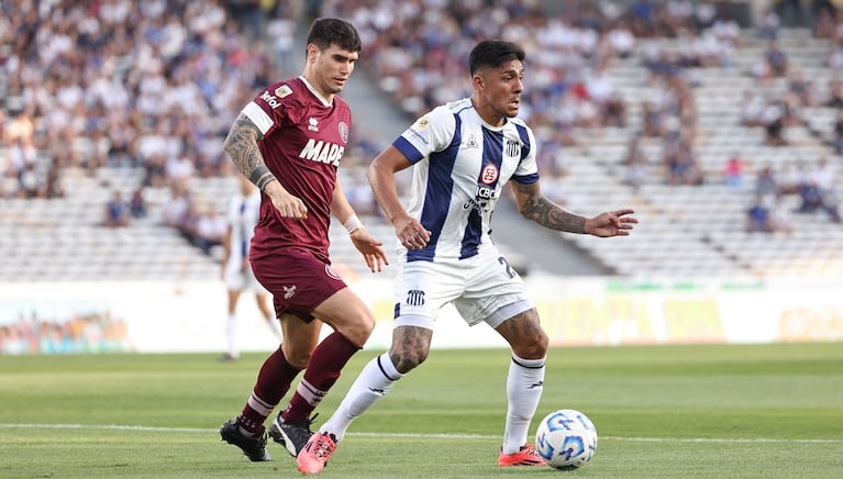 Talleres-Lanús en el Kempes.