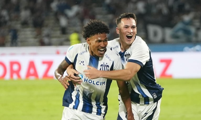 Talleres le ganó a Instituto en el estadio Kempes.