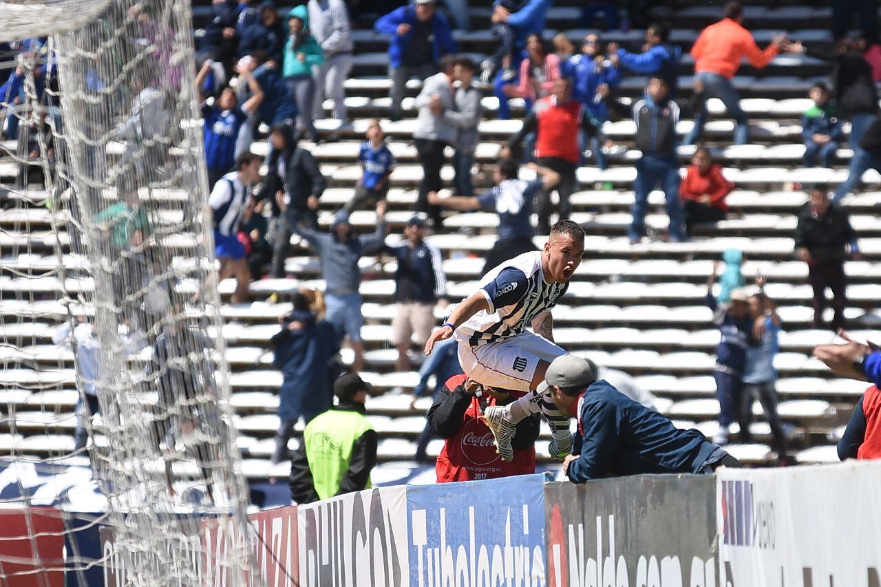 Talleres le ganó a Patronato y llegó a 10 puntos. Foto: Lucio Casalla / ElDoce.tv.