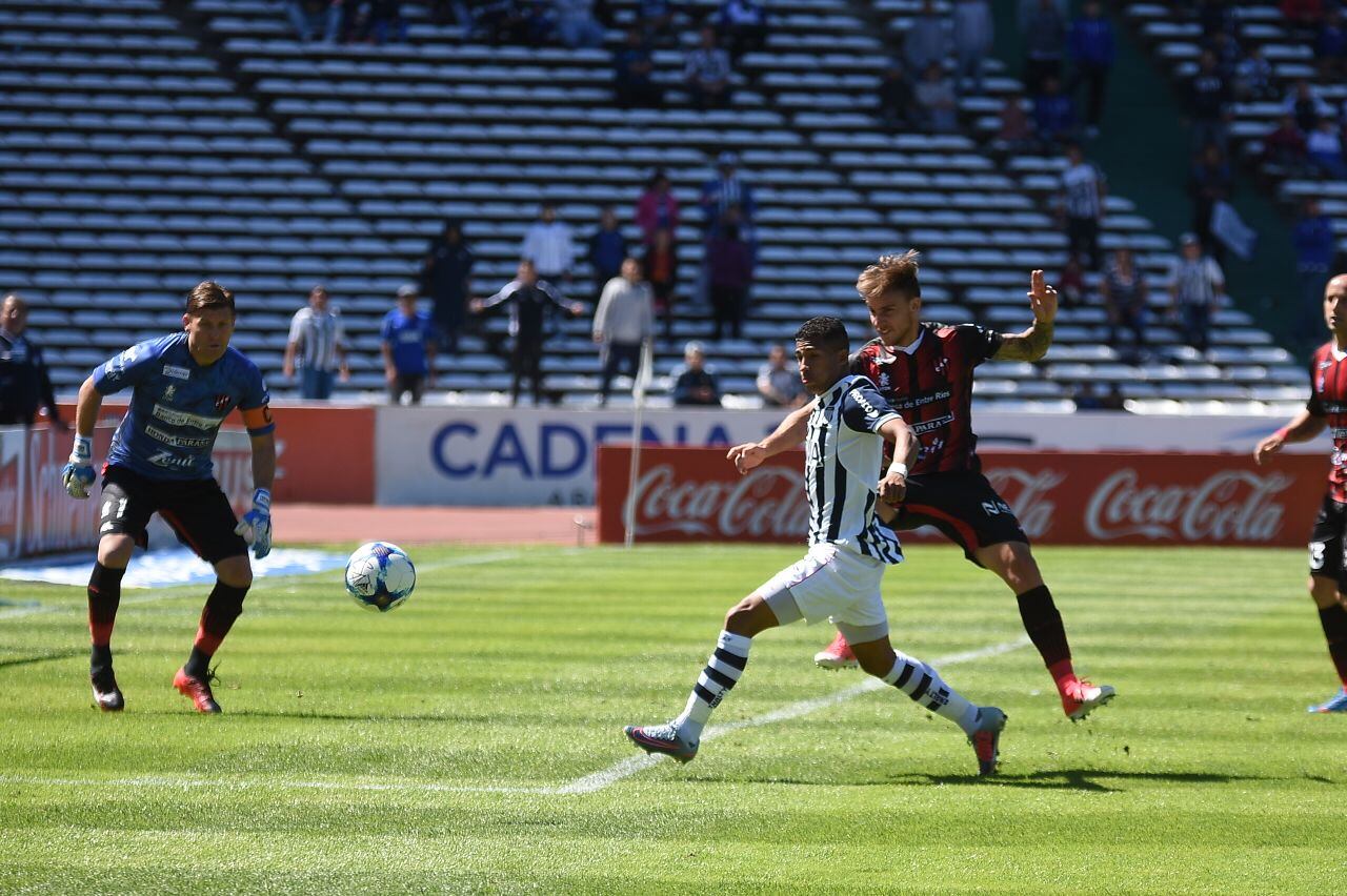 Talleres le ganó a Patronato y llegó a 10 puntos. Foto: Lucio Casalla / ElDoce.tv.