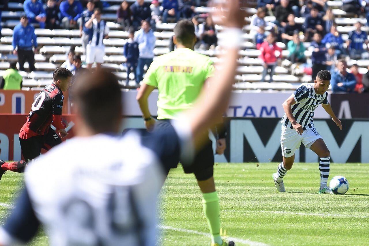 Talleres le ganó a Patronato y llegó a 10 puntos. Foto: Lucio Casalla / ElDoce.tv.