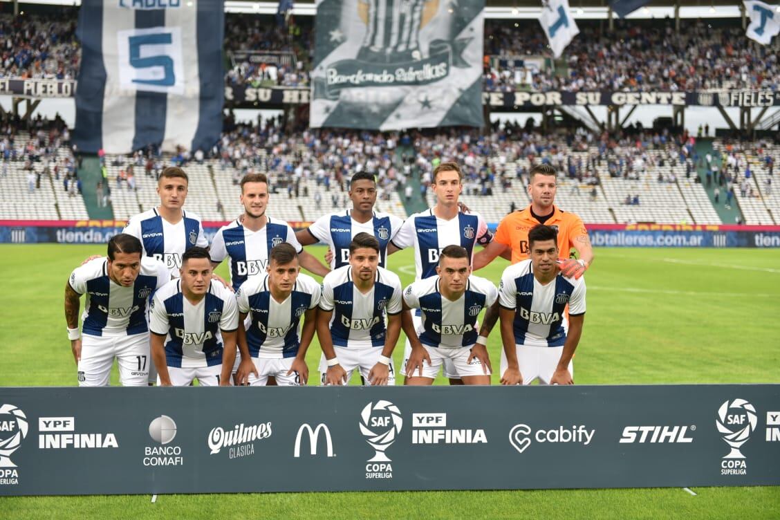 Talleres le ganó en los penales a San Martín de San Juan y pasó a octavos de la Copa Superliga. Fotos: Lucho Casalla.