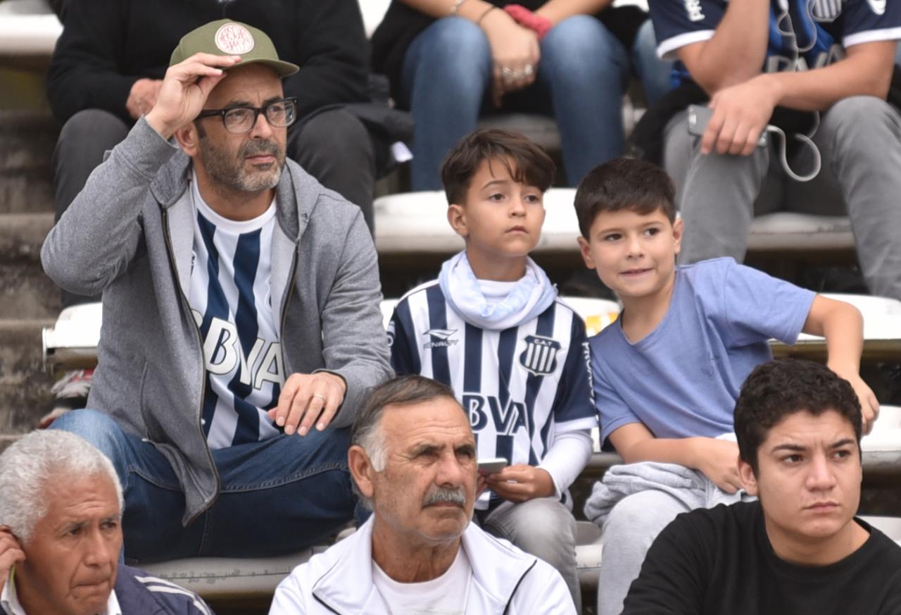 Talleres le ganó en los penales a San Martín de San Juan y pasó a octavos de la Copa Superliga. Fotos: Lucho Casalla.