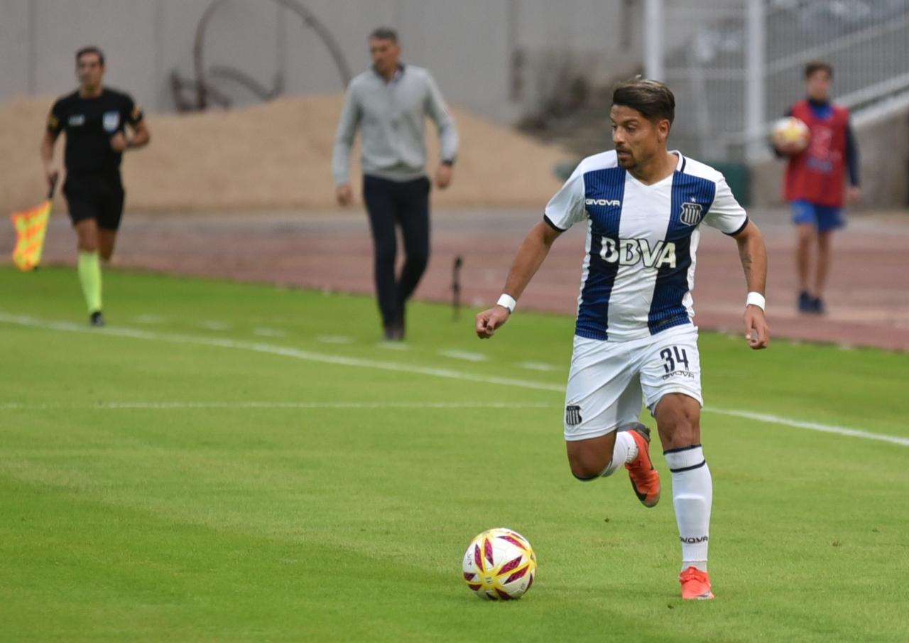 Talleres le ganó en los penales a San Martín de San Juan y pasó a octavos de la Copa Superliga. Fotos: Lucho Casalla.