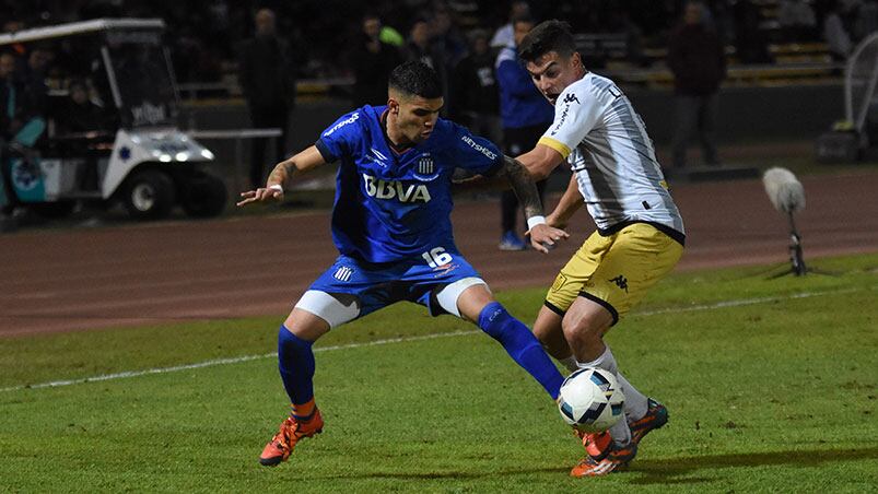 Talleres mantuvo el invicto en el Kempes ante Santamarina. Foto: Lucio Casalla / ElDoce.tv.