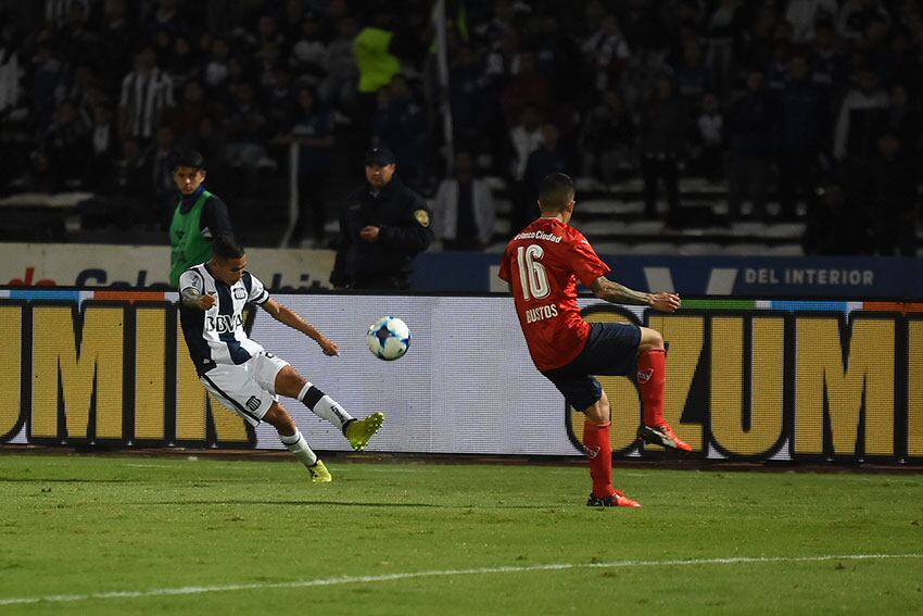 Talleres no tuvo su mejor noche ante Independiente. Foto: Lucio Casalla / ElDoce.tv.