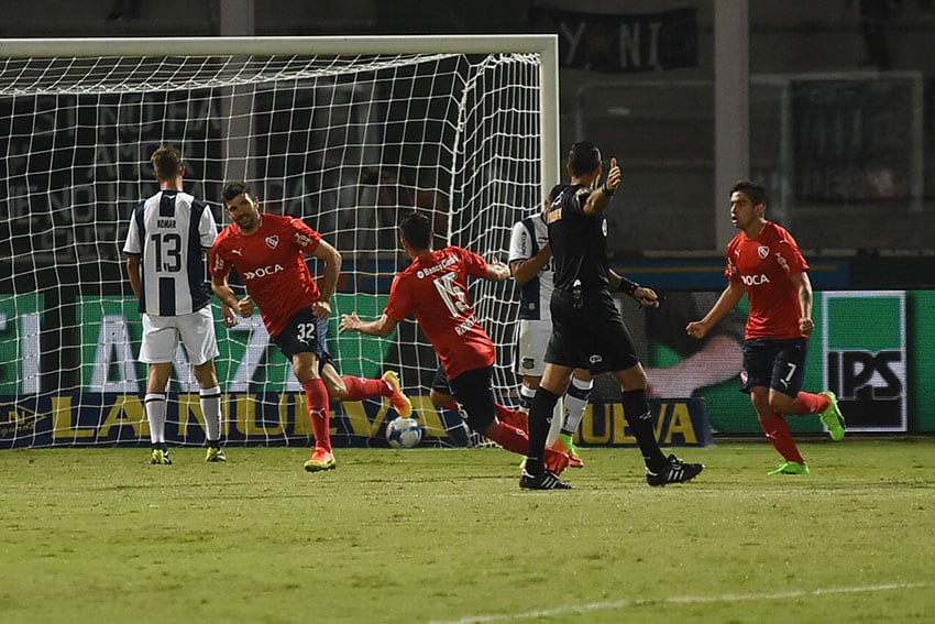 Talleres no tuvo su mejor noche ante Independiente. Foto: Lucio Casalla / ElDoce.tv.