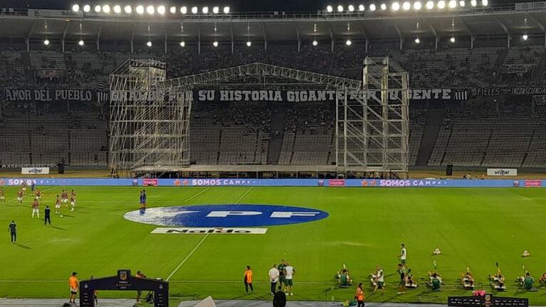 Talleres perdió con Banfield en el Kempes con un penal polémico