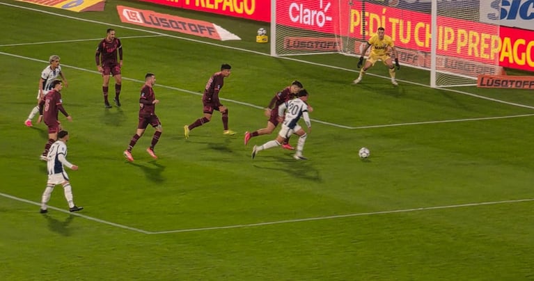 Talleres recibe a Lanús en el Kempes. Imagen: Gastón Cossutta / El Doce.
