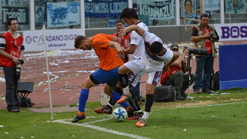 Talleres recibió a Unión Aconquija en un Kempes repleto. Foto: Lucio Casalla / ElDoce.tv.