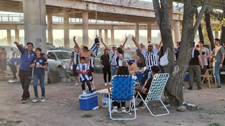 Talleres-River, con ambas hinchadas en el Kempes.