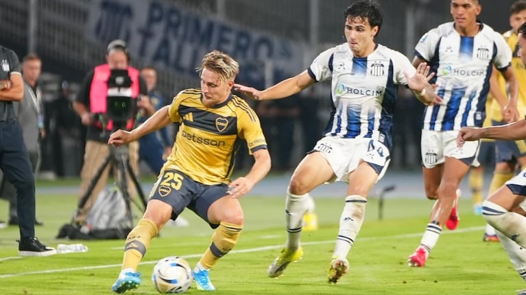 Talleres visita a Boca en La Bombonera.