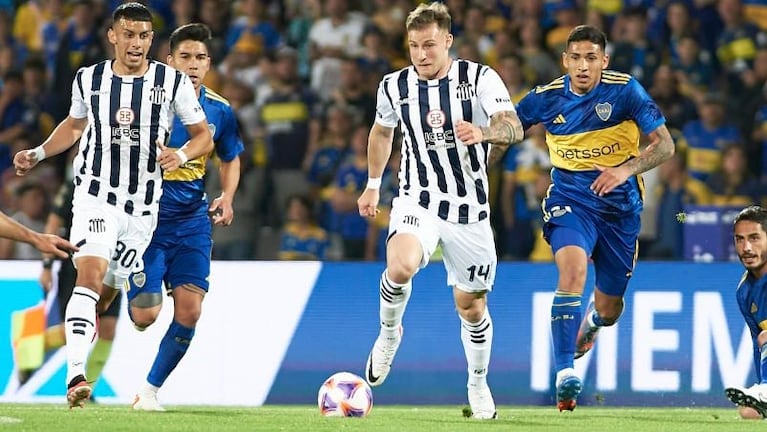 Talleres y Boca se preparan para el inicio de la Copa de la Liga. 