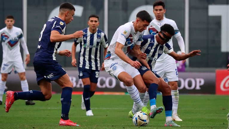 Talleres y Godoy Cruz quedaron a mano en el Kempes.