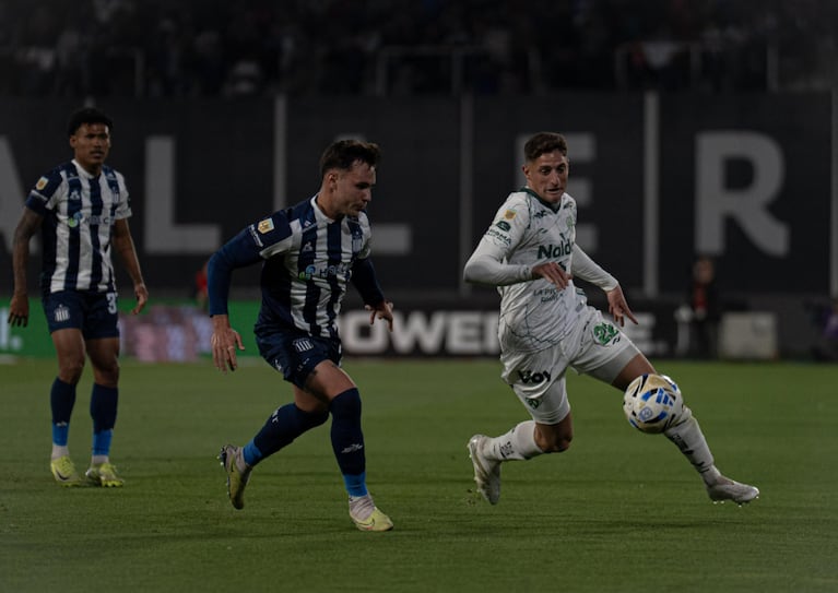 Talleres y Sarmiento juegan por la 10° fecha de la Liga Profesional de Fútbol.