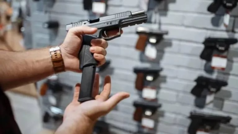También se estableció nuevos procedimientos para armas heredadas.