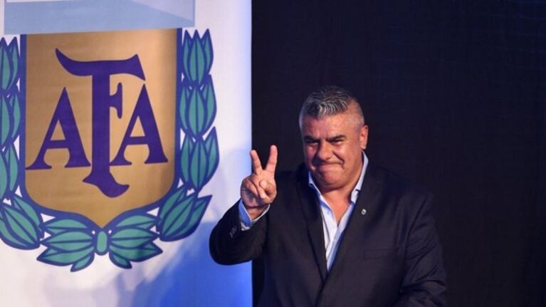 Tapia fue proclamado por dirigentes de distintas categorías.