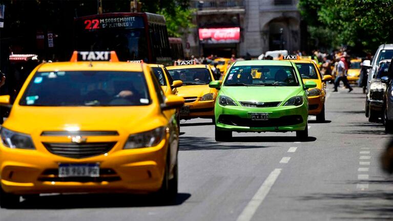 Taxis y remises serán monitoreados por el municipio.