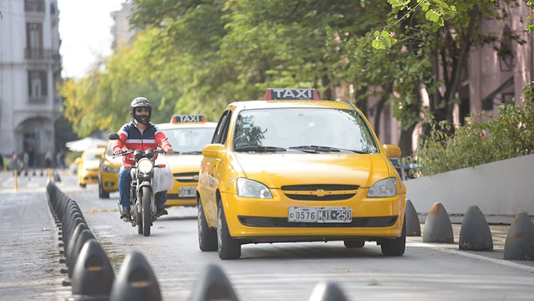 Taxis y remises vuelven a aumentar. Foto: Lucio Casalla / ElDoce.tv