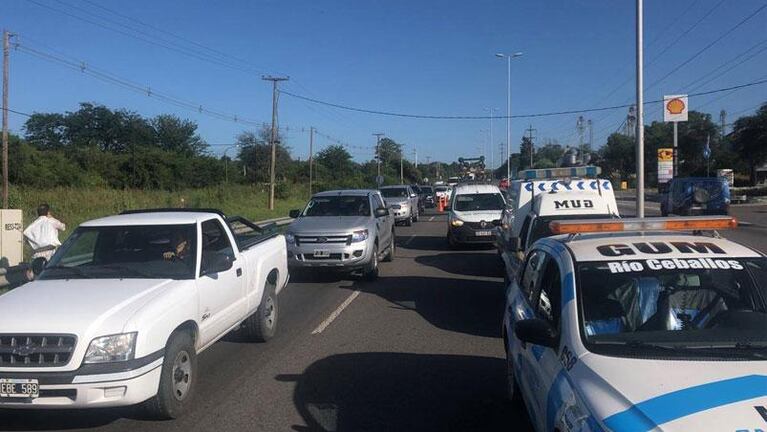 Terrible choque en la ruta E-53: una mujer quedó atrapada