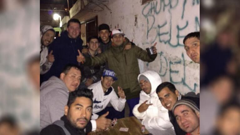 Tevez con La Banda en Fuerte Apache. 