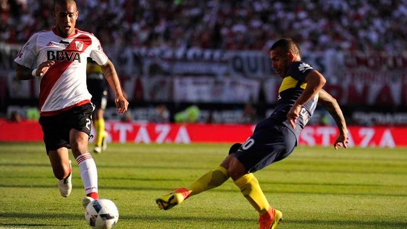 Tevez, la indiscutida figura del River-Boca. Foto: Clarín.