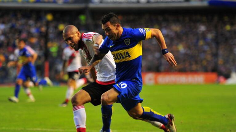 Tevez y Maidana serán titulares el domingo.