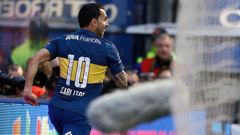 Tevez y poco más. Pese al cansancio, "el Apache" fue lo mejor de Boca. Foto: Prensa Boca.