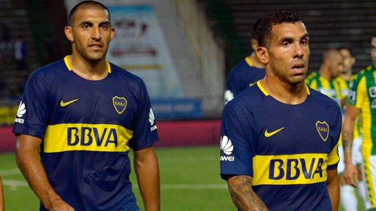 Tevez y Wanchope son grandes amigos. Ambos están bajo la lupa en Boca.