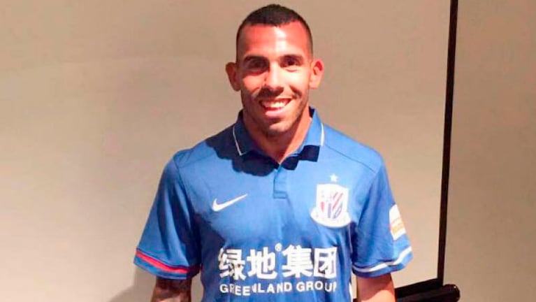 Tevez ya pasó con la camiseta del Shangai.