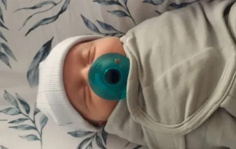 Thaddeus llegó al mundo en Estados Unidos y rompió un récord mundial. Su hermana biológica tiene 30 años y una hija de 10.
