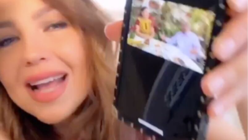 Thalía aprovechó su influencia para transmitir el mensaje más claro: no hay que salir de casa.