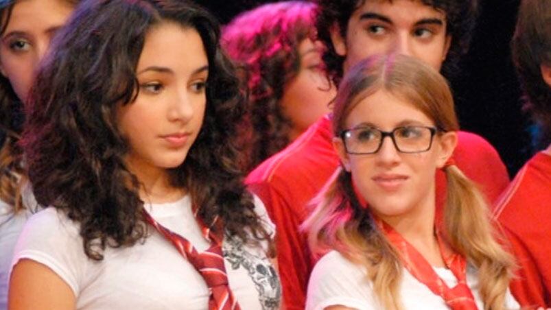 Thelma Fardin y Laura Esquivel compartieron la gira de Patito Feo en 2009.