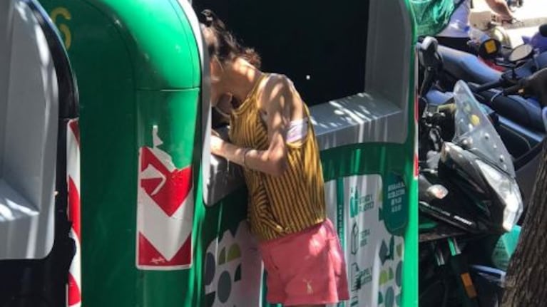 Tiene 24 años y pesa 20 kilos