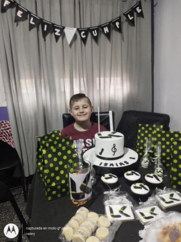 Tiene 8 años y pidió un cumple temático de La Konga