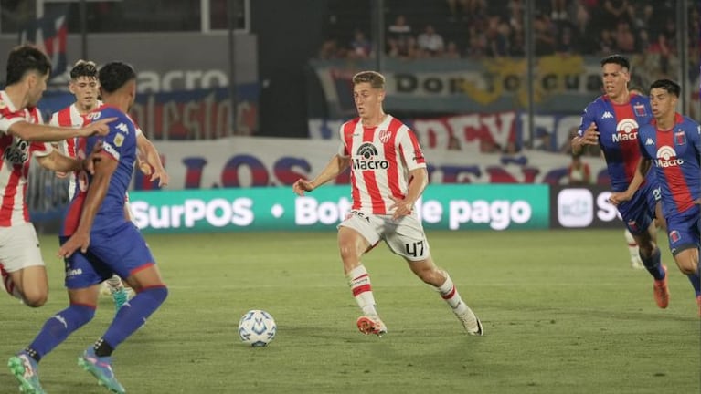 Tigre-Instituto, un empate aburrido en Victoria.