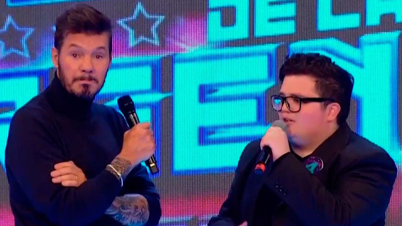 Tinelli, sorprendido con las confesiones del joven.