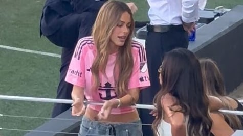 Tini y Antonela charlaron en el palco del Estadio Chase de Miami.