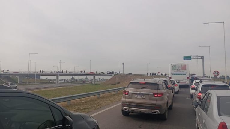 Todo celeste en San Nicolás: así se vivió la caravana de Belgrano