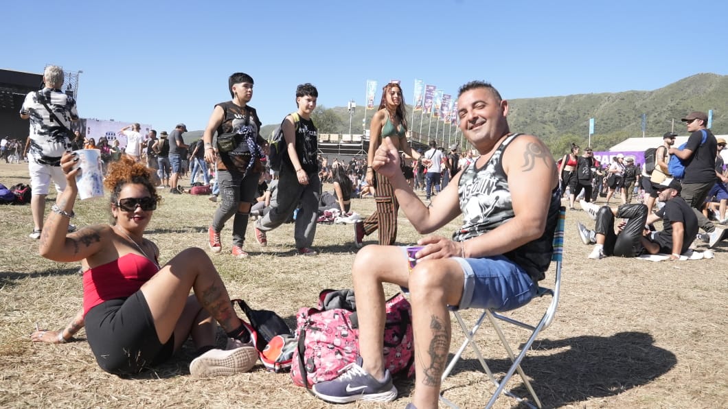 Todo el calor y color popular del segundo día del Cosquín Rock. Foto: Lucio Casalla/El Doce.