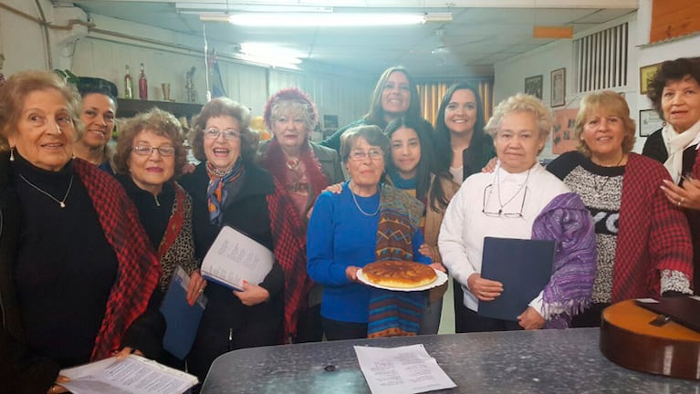 Todo la comunidad del centro de jubilados Plenitud. 