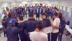 Todos escucharon muy atentos al capitán Albiazul. / Foto: Talleres