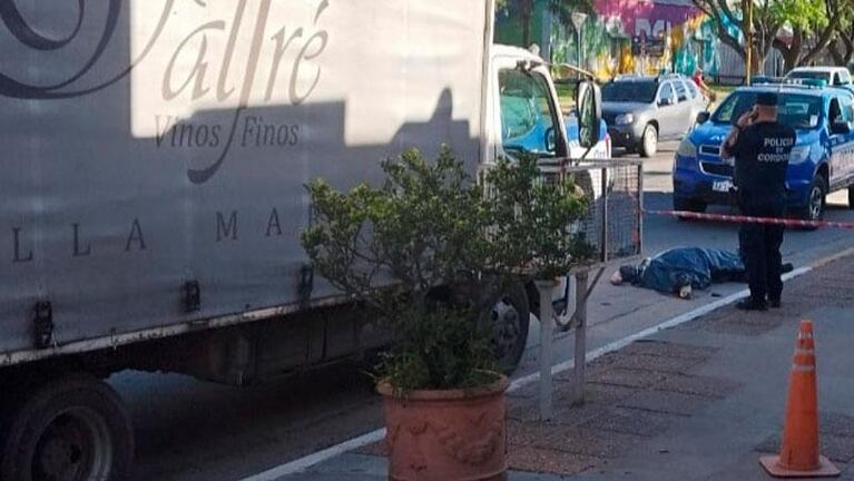 Tom un caf con el vecino y lo mat de tres balazos a la salida del bar