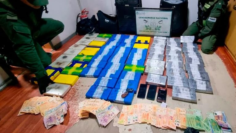 Traficaban 76 kilos de cocaína a Córdoba y quisieron coimear a agentes: fueron detenidos
