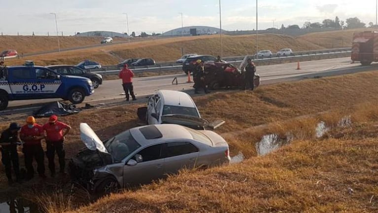 Tragedia de Circunvalación: excombatientes bajaron las banderas rojas de las víctimas